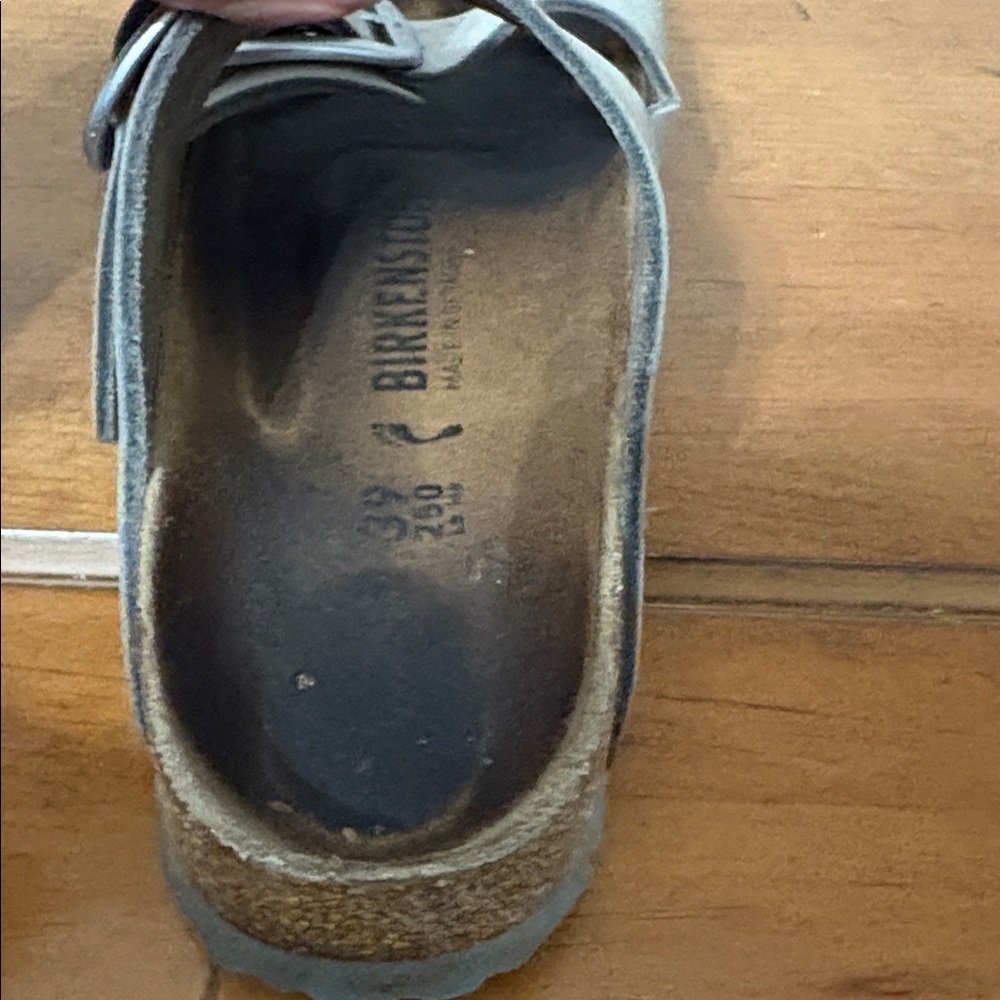 Birkenstock Tan  Sandals with Buckles Size 8 - Picture 13 of 16